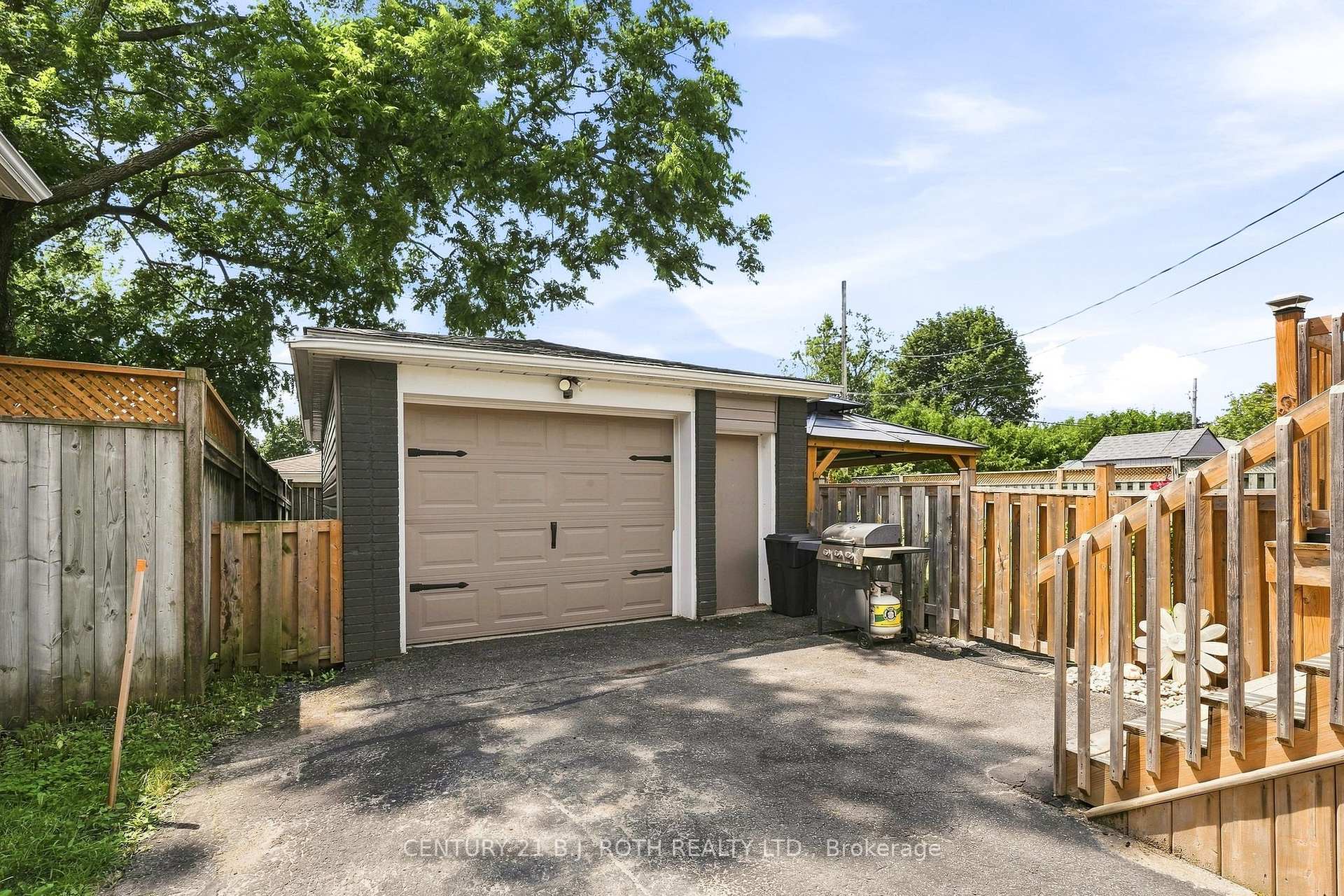 Photo 35 of 12 Bothwell Crescent, Barrie, Wellington — HOMEH