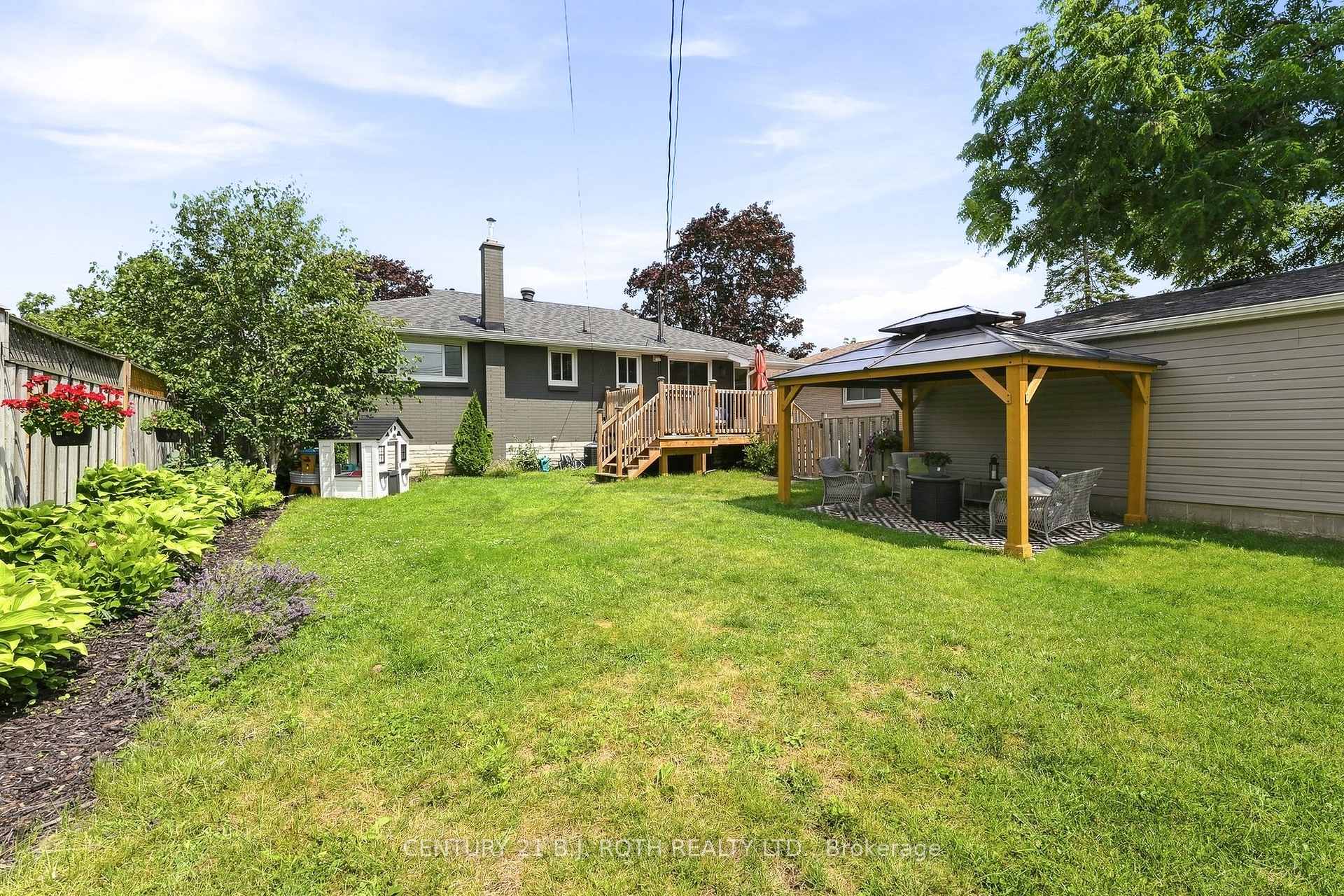 Photo 37 of 12 Bothwell Crescent, Barrie, Wellington — HOMEH