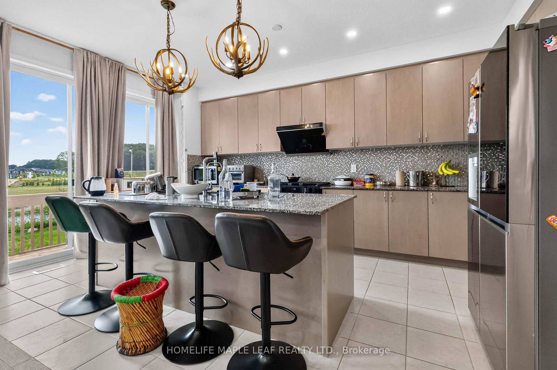 Photo 8 of 330 Millstone Street, Kitchener, Huron Park — HOMEH