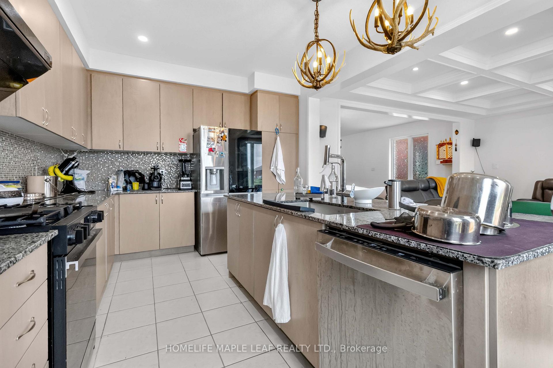 Photo 13 of 330 Millstone Street, Kitchener, Huron Park — HOMEH