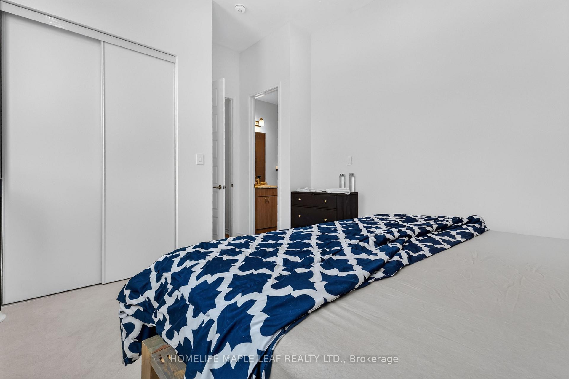 Photo 23 of 330 Millstone Street, Kitchener, Huron Park — HOMEH