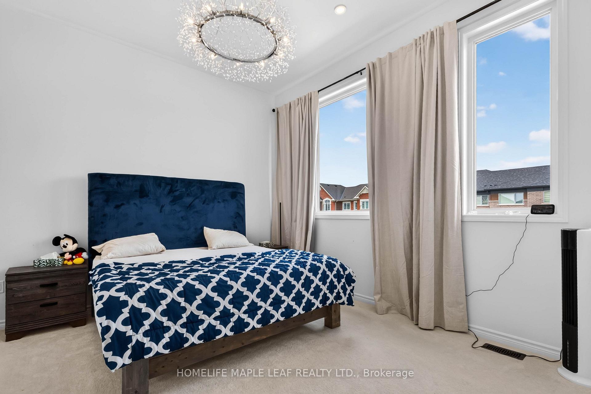 Photo 24 of 330 Millstone Street, Kitchener, Huron Park — HOMEH