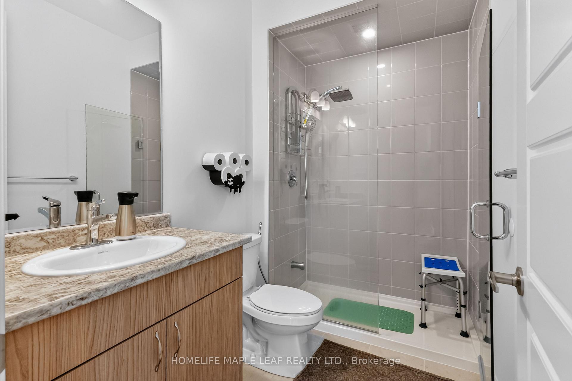 Photo 26 of 330 Millstone Street, Kitchener, Huron Park — HOMEH