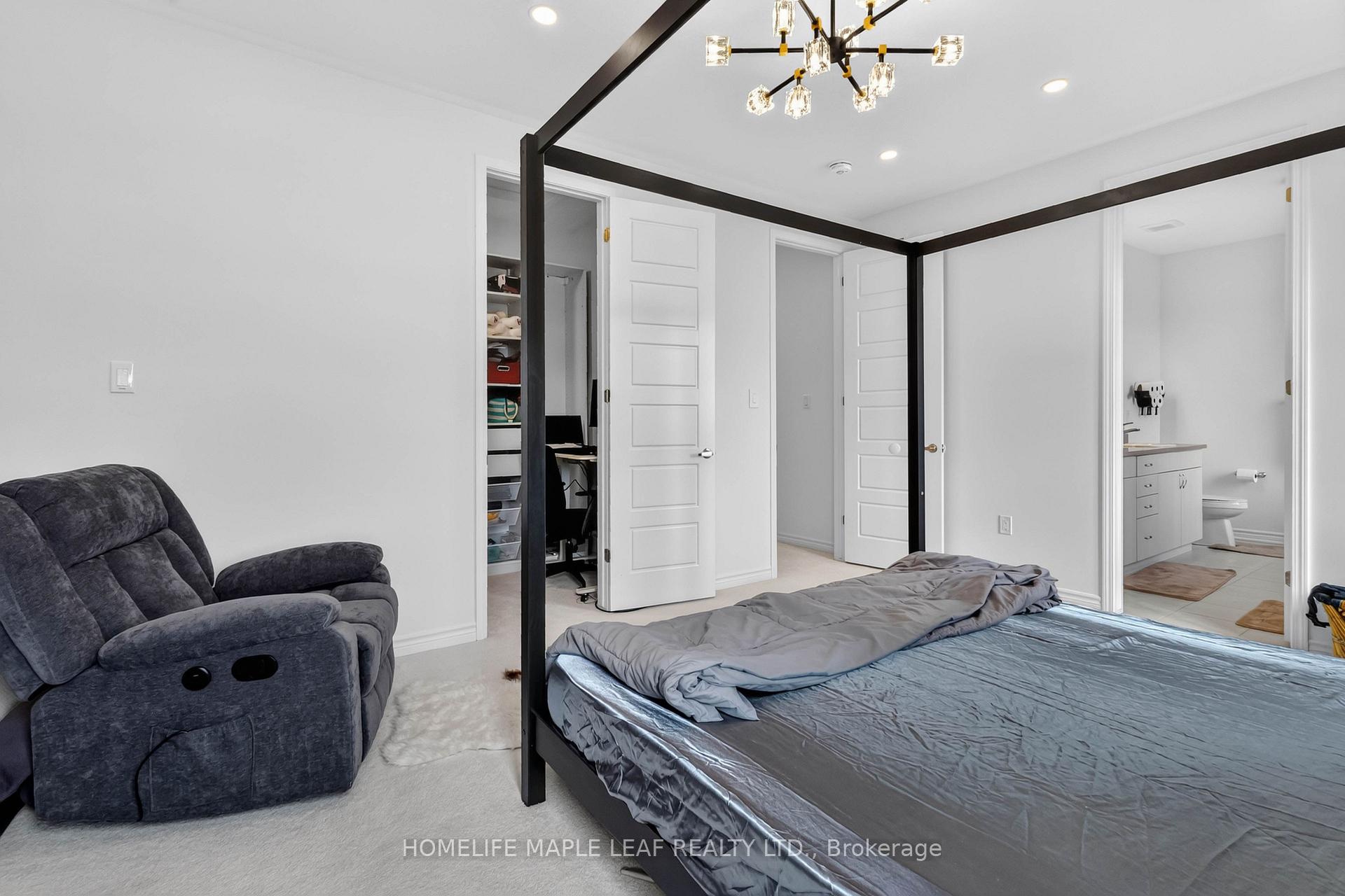 Photo 36 of 330 Millstone Street, Kitchener, Huron Park — HOMEH