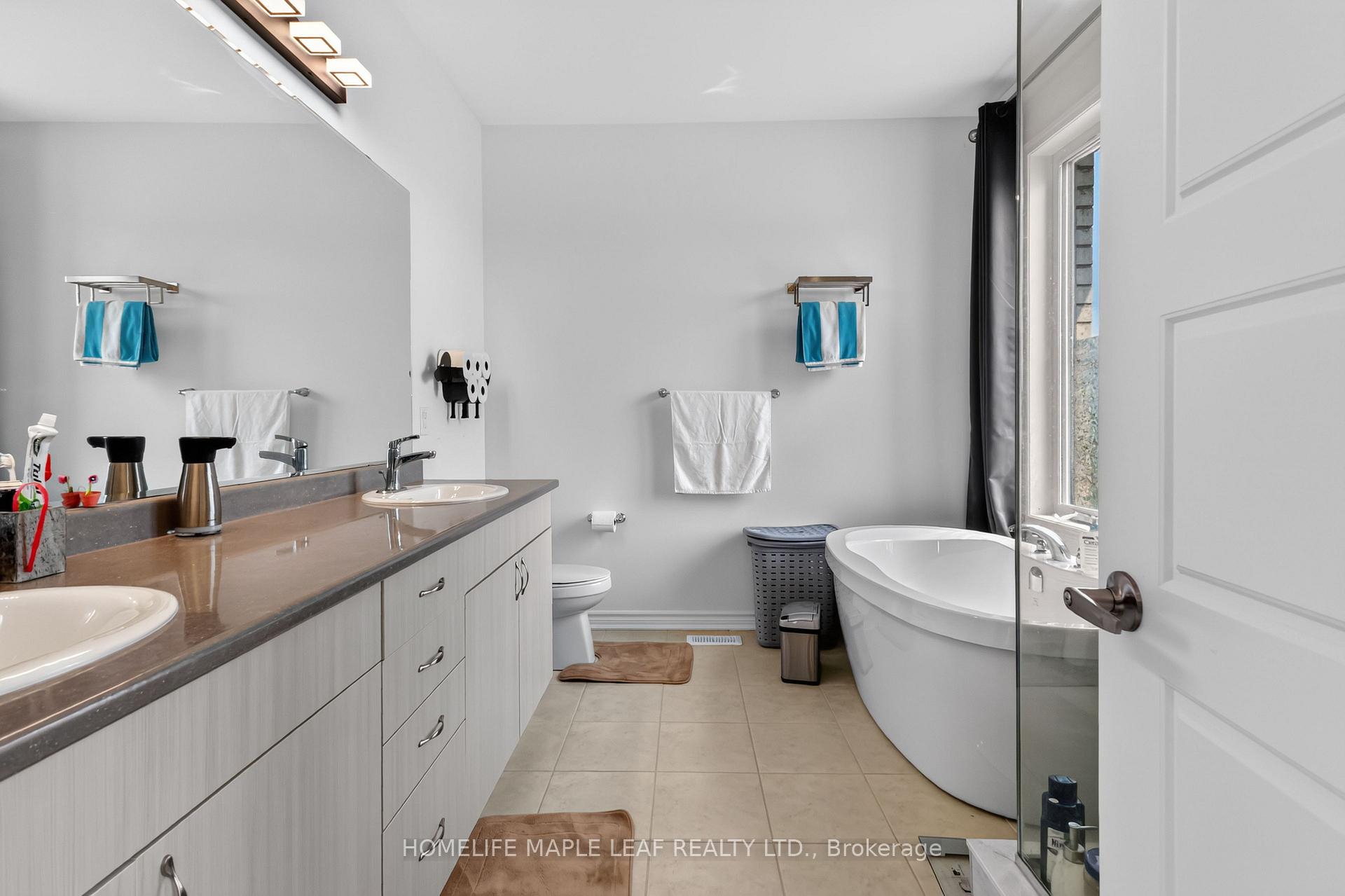 Photo 40 of 330 Millstone Street, Kitchener, Huron Park — HOMEH