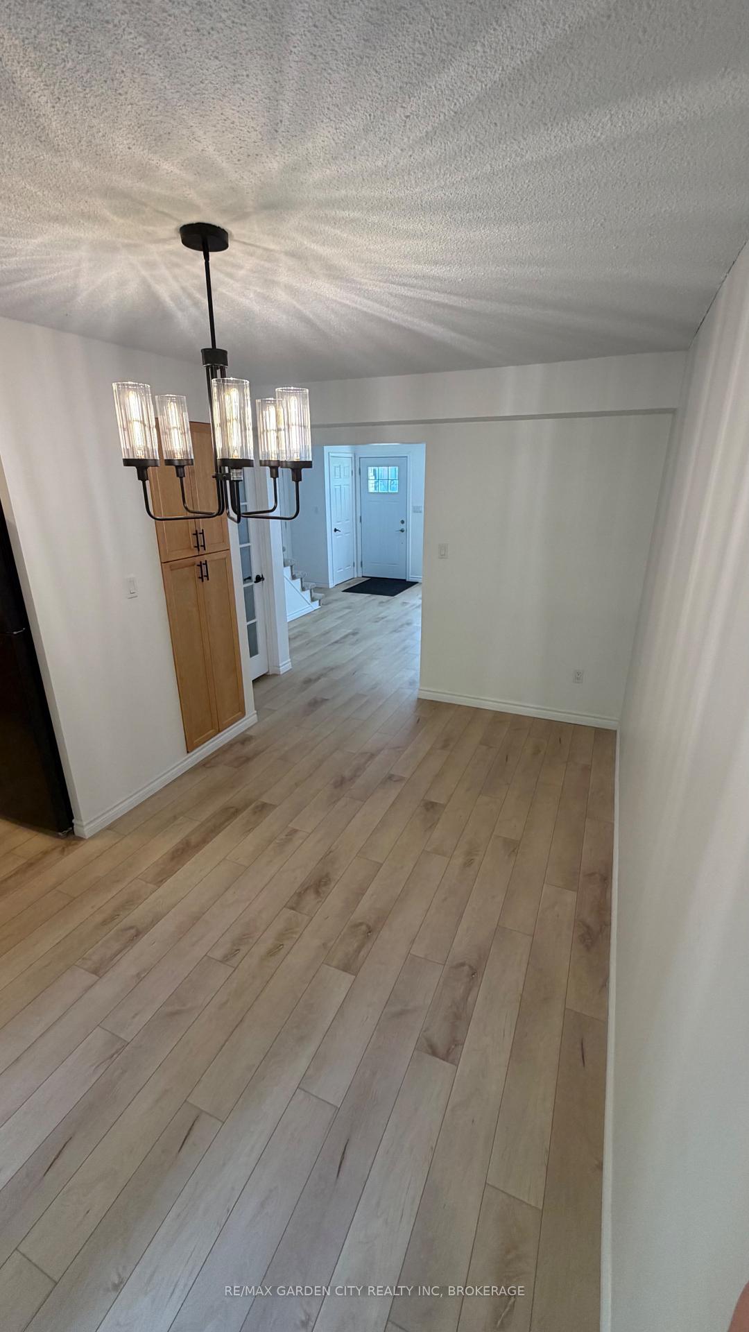 Photo 7 of 102 Tupper Drive, Thorold, Confederation Heights — HOMEH