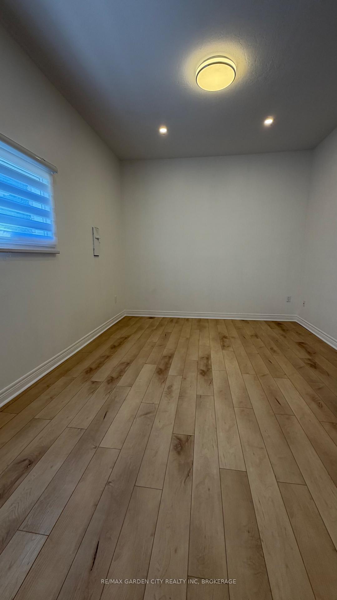 Photo 11 of 102 Tupper Drive, Thorold, Confederation Heights — HOMEH