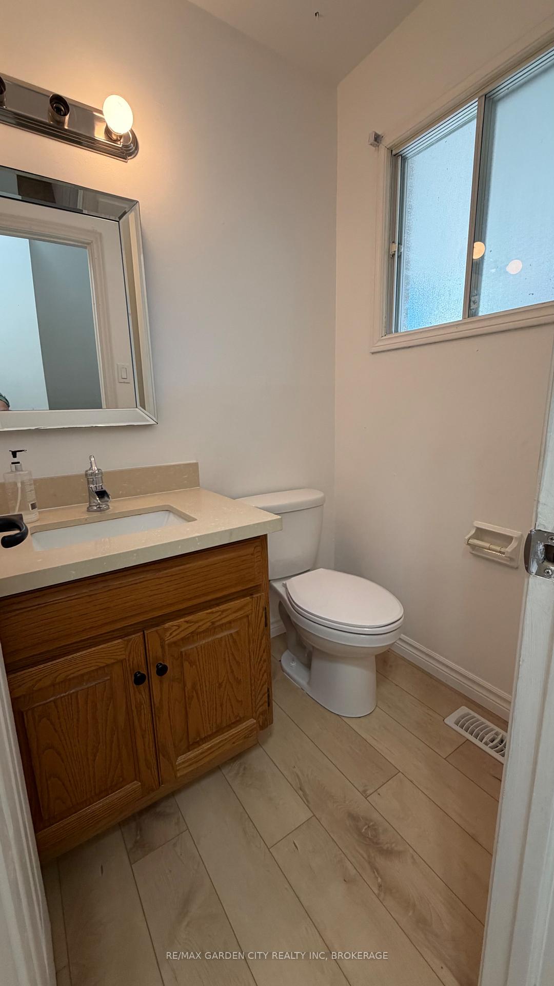 Photo 15 of 102 Tupper Drive, Thorold, Confederation Heights — HOMEH
