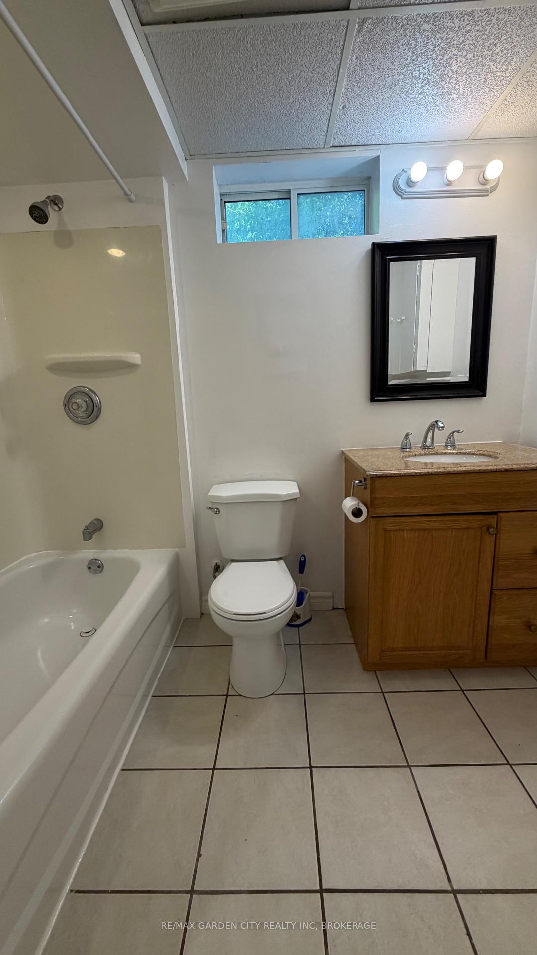 Photo 22 of 102 Tupper Drive, Thorold, Confederation Heights — HOMEH