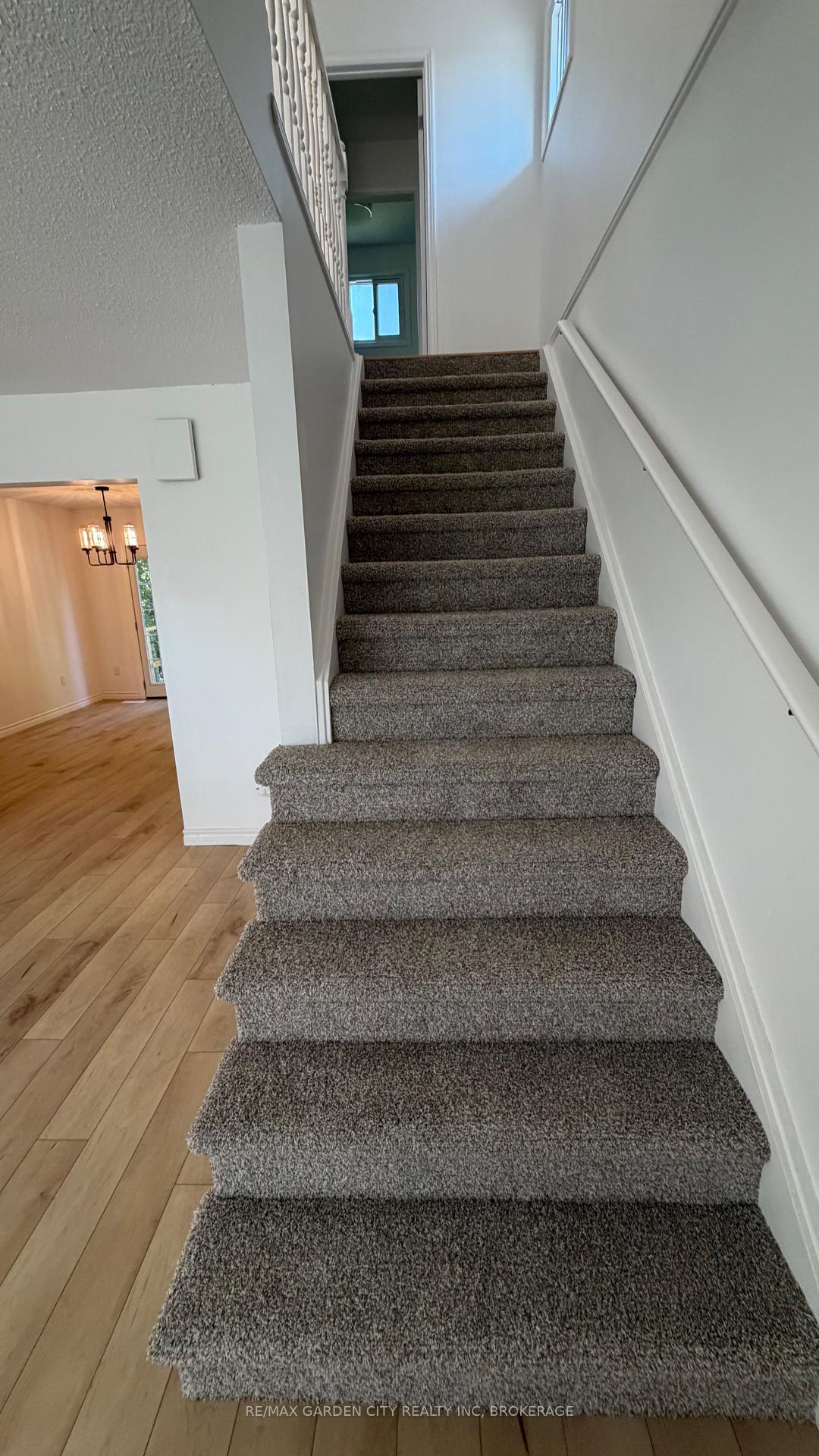 Photo 23 of 102 Tupper Drive, Thorold, Confederation Heights — HOMEH