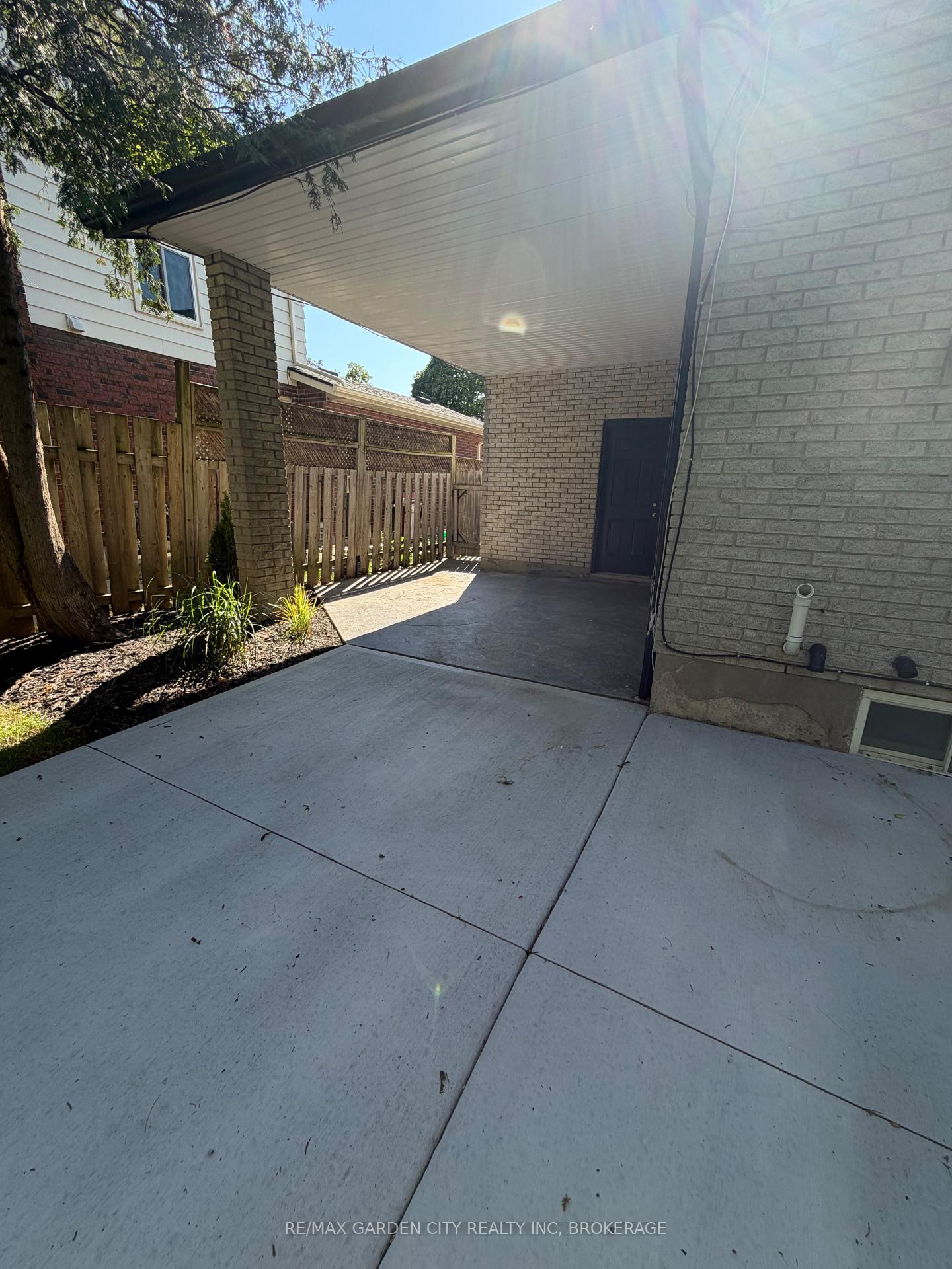 Photo 32 of 102 Tupper Drive, Thorold, Confederation Heights — HOMEH