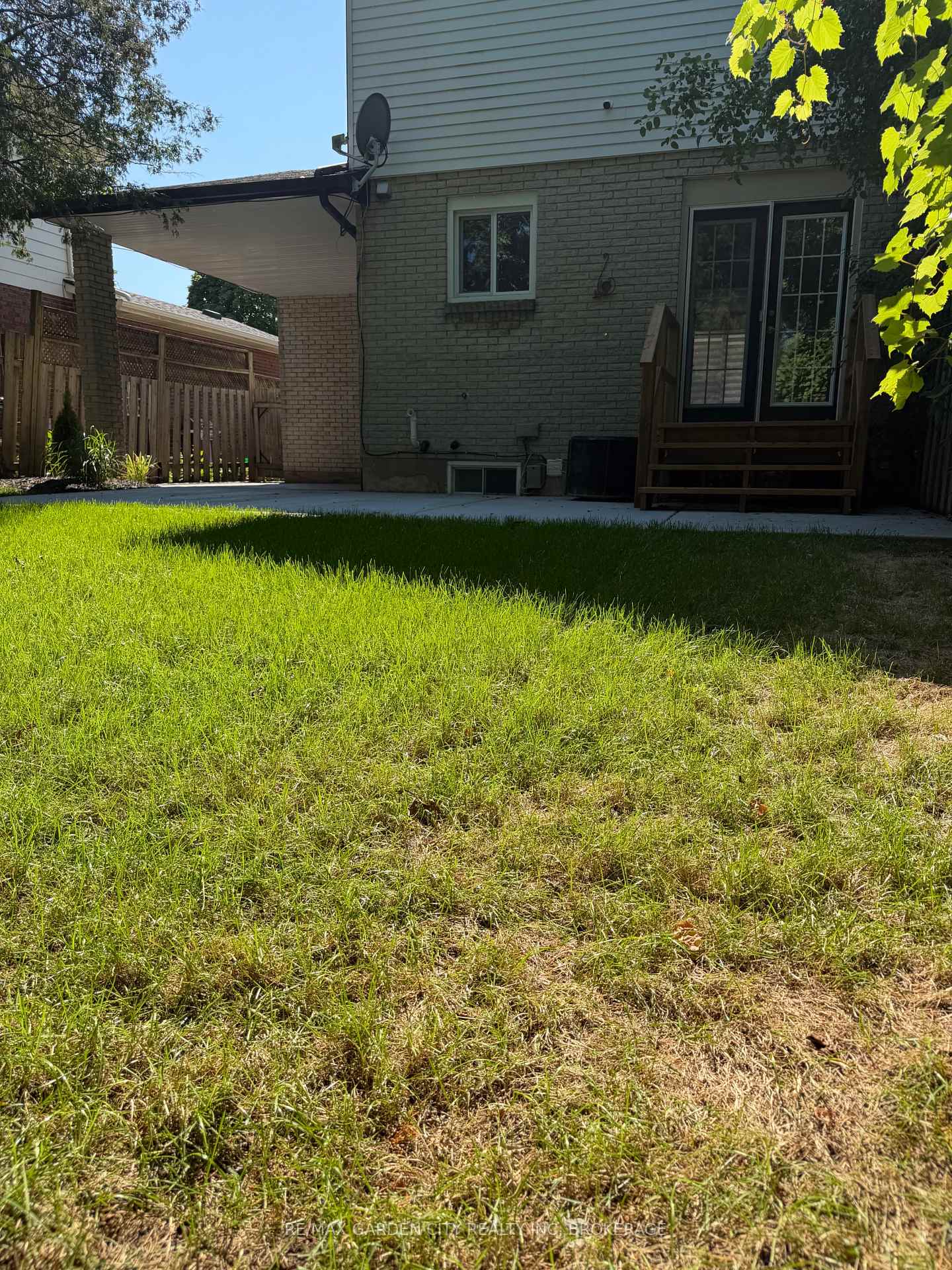 Photo 35 of 102 Tupper Drive, Thorold, Confederation Heights — HOMEH