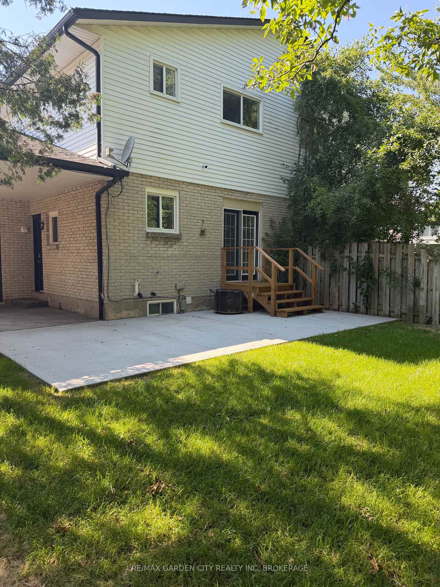 Photo 36 of 102 Tupper Drive, Thorold, Confederation Heights — HOMEH