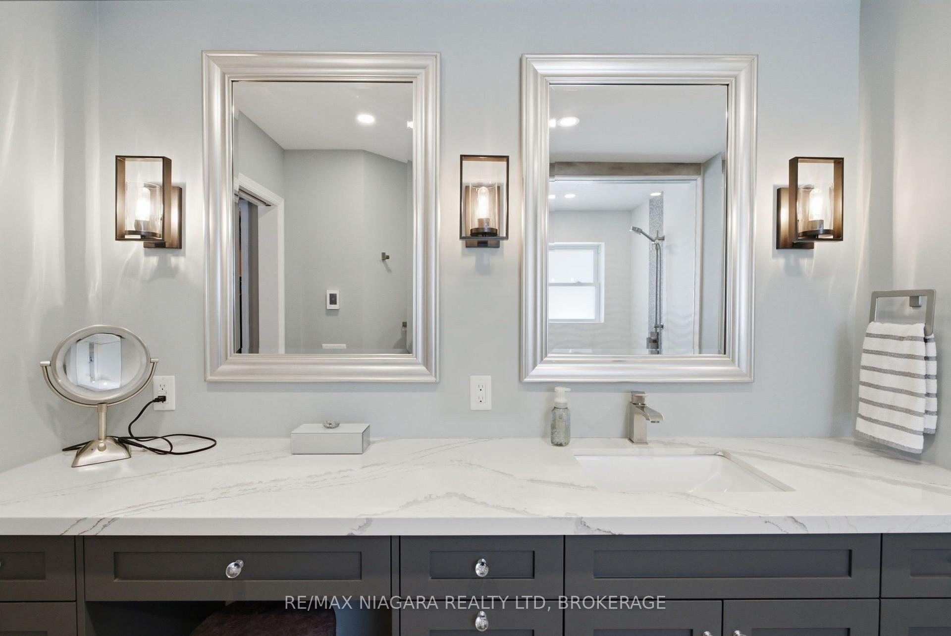 Photo 24 of 81 Gartshore Drive, Whitby, Williamsburg — HOMEH