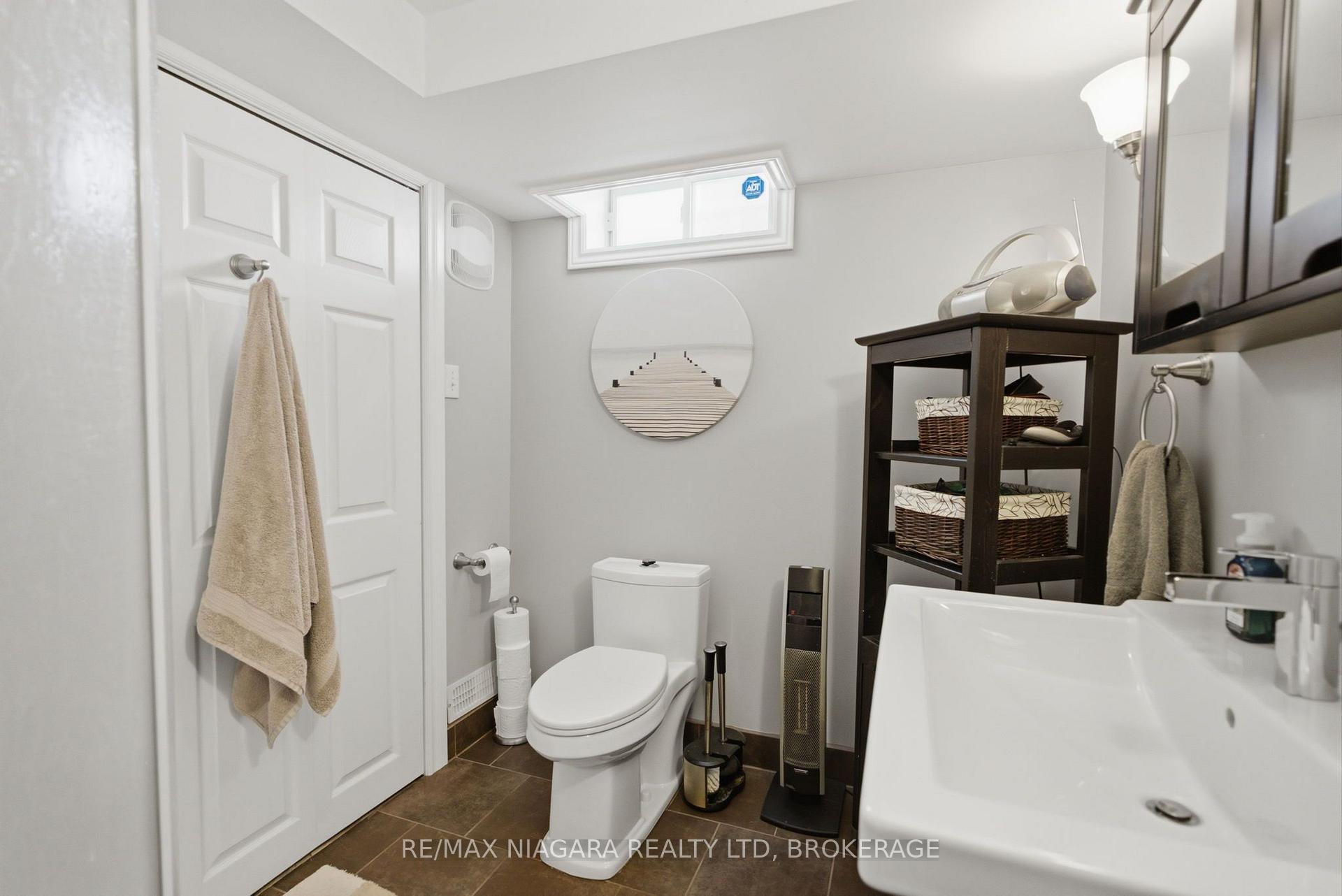 Photo 34 of 81 Gartshore Drive, Whitby, Williamsburg — HOMEH