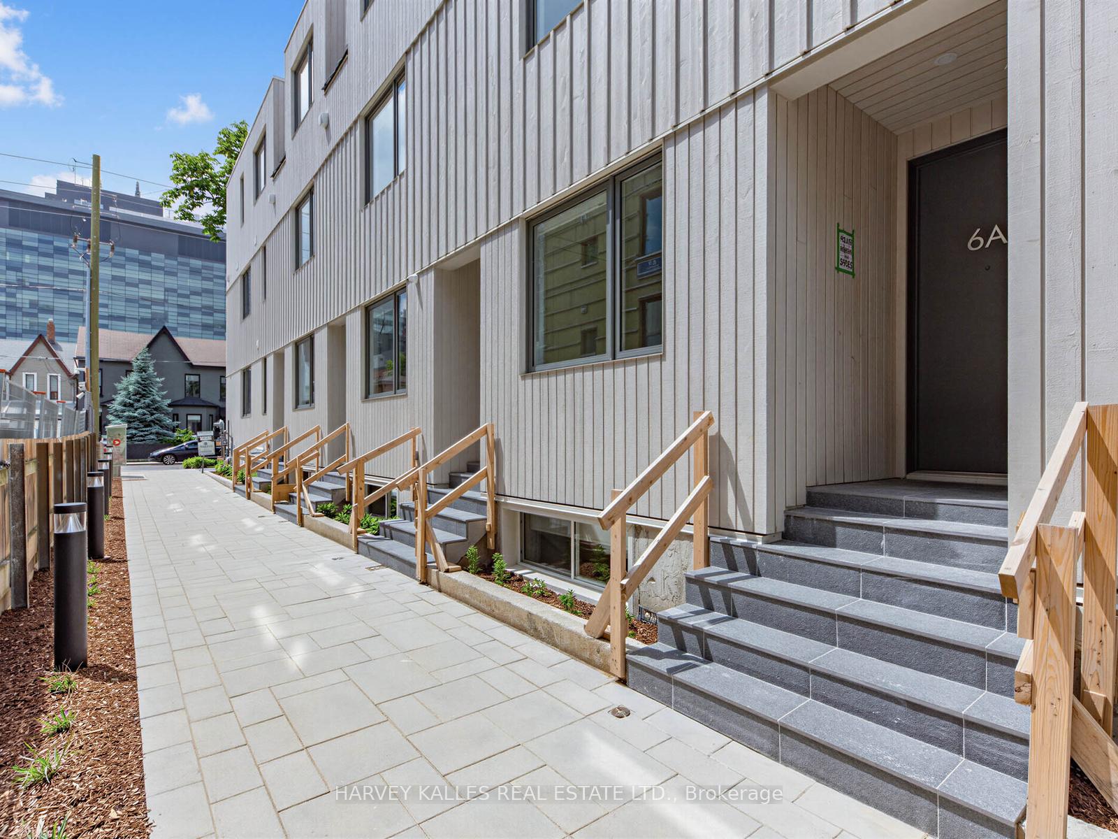 Photo 4 of Unit 5b, 45 Bellevue Avenue, Toronto, Kensington-Chinatown — HOMEH
