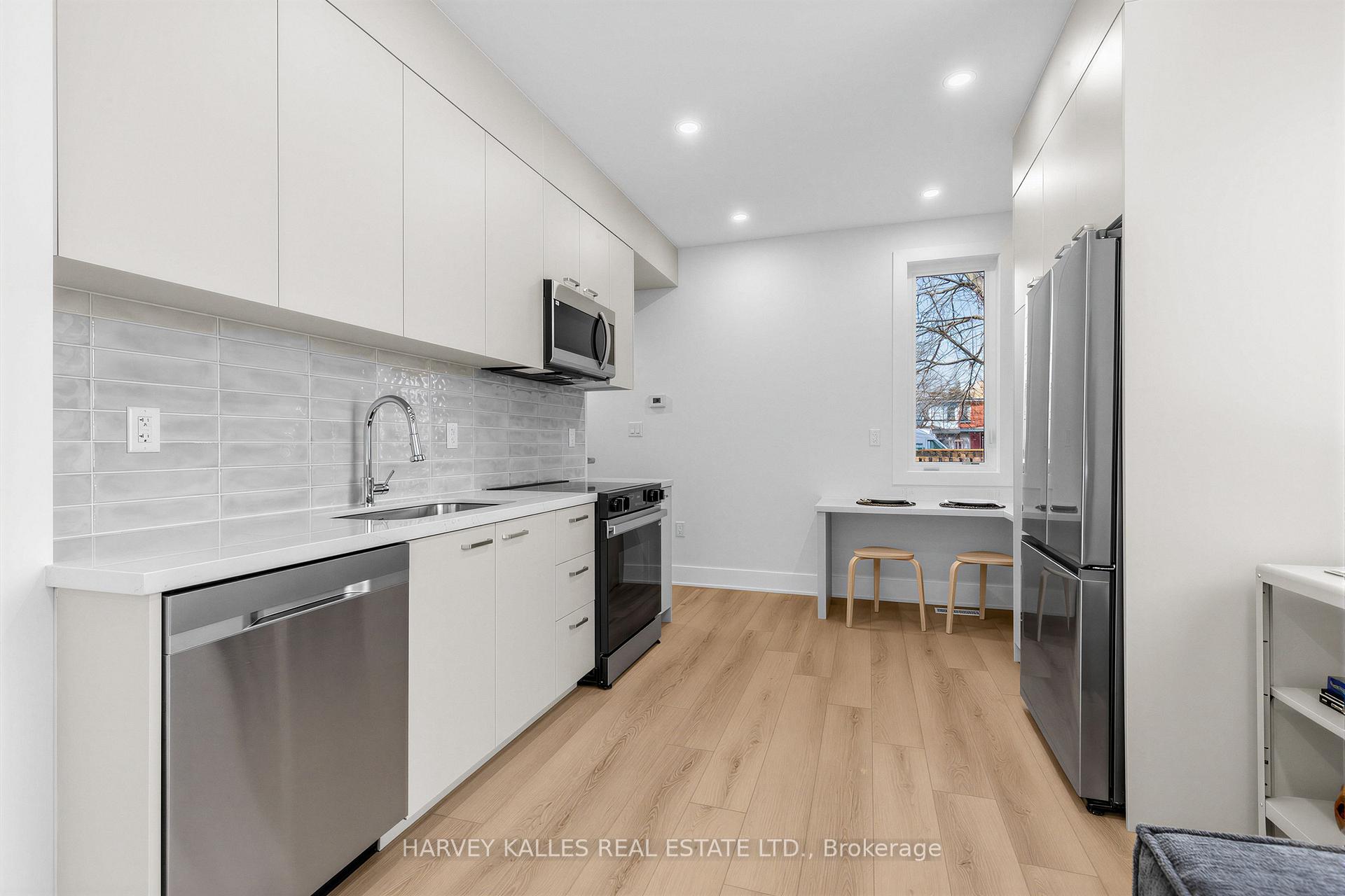 Photo 13 of Unit 5b, 45 Bellevue Avenue, Toronto, Kensington-Chinatown — HOMEH