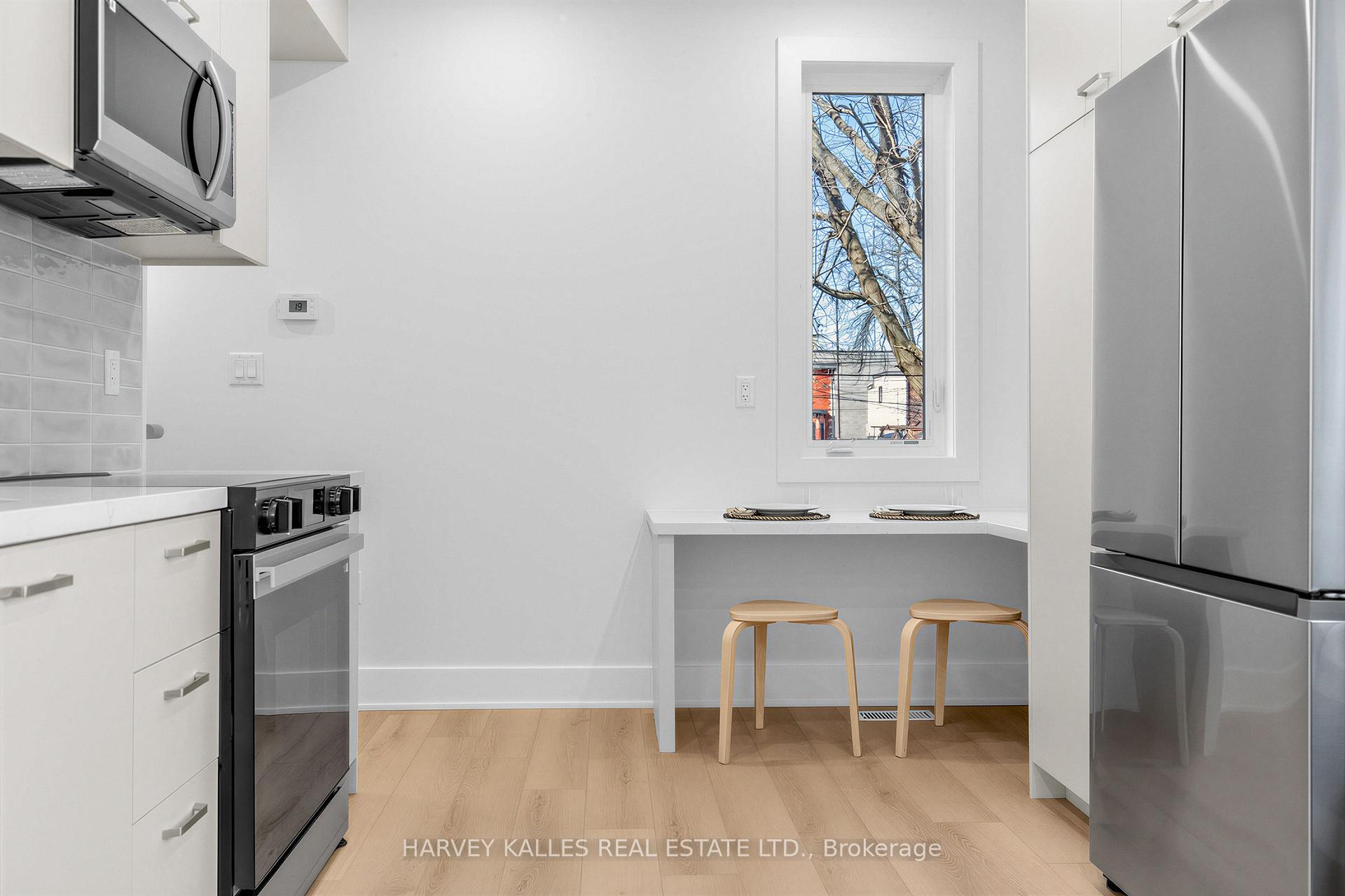 Photo 14 of Unit 5b, 45 Bellevue Avenue, Toronto, Kensington-Chinatown — HOMEH