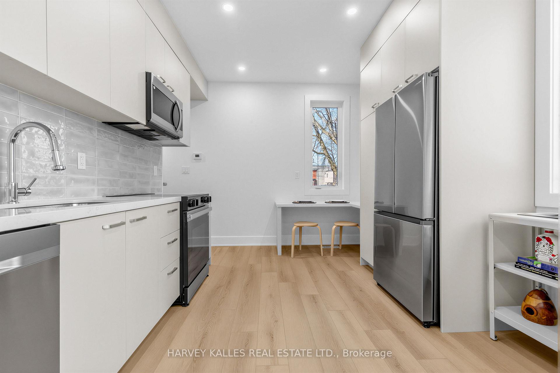 Photo 15 of Unit 5b, 45 Bellevue Avenue, Toronto, Kensington-Chinatown — HOMEH