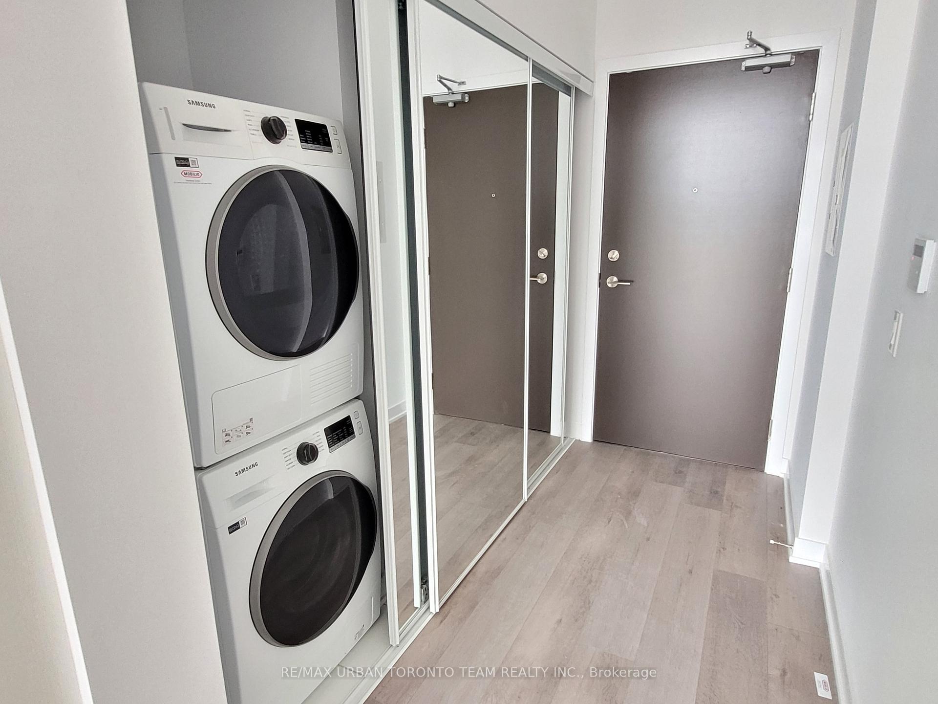 Photo 8 of Unit 207, 60 Honeycrisp Crescent, Vaughan, Vaughan Corporate Centre — HOMEH