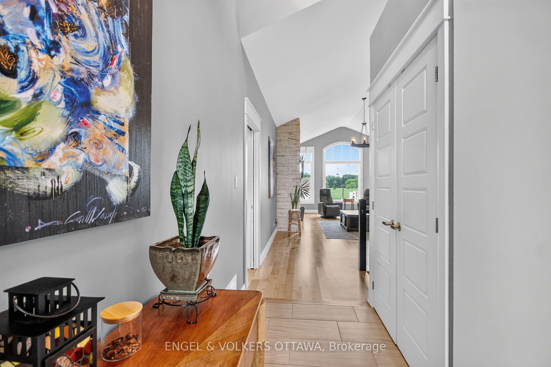 Photo 17 of 100 Lake Trail Road, Ottawa, Greely — HOMEH