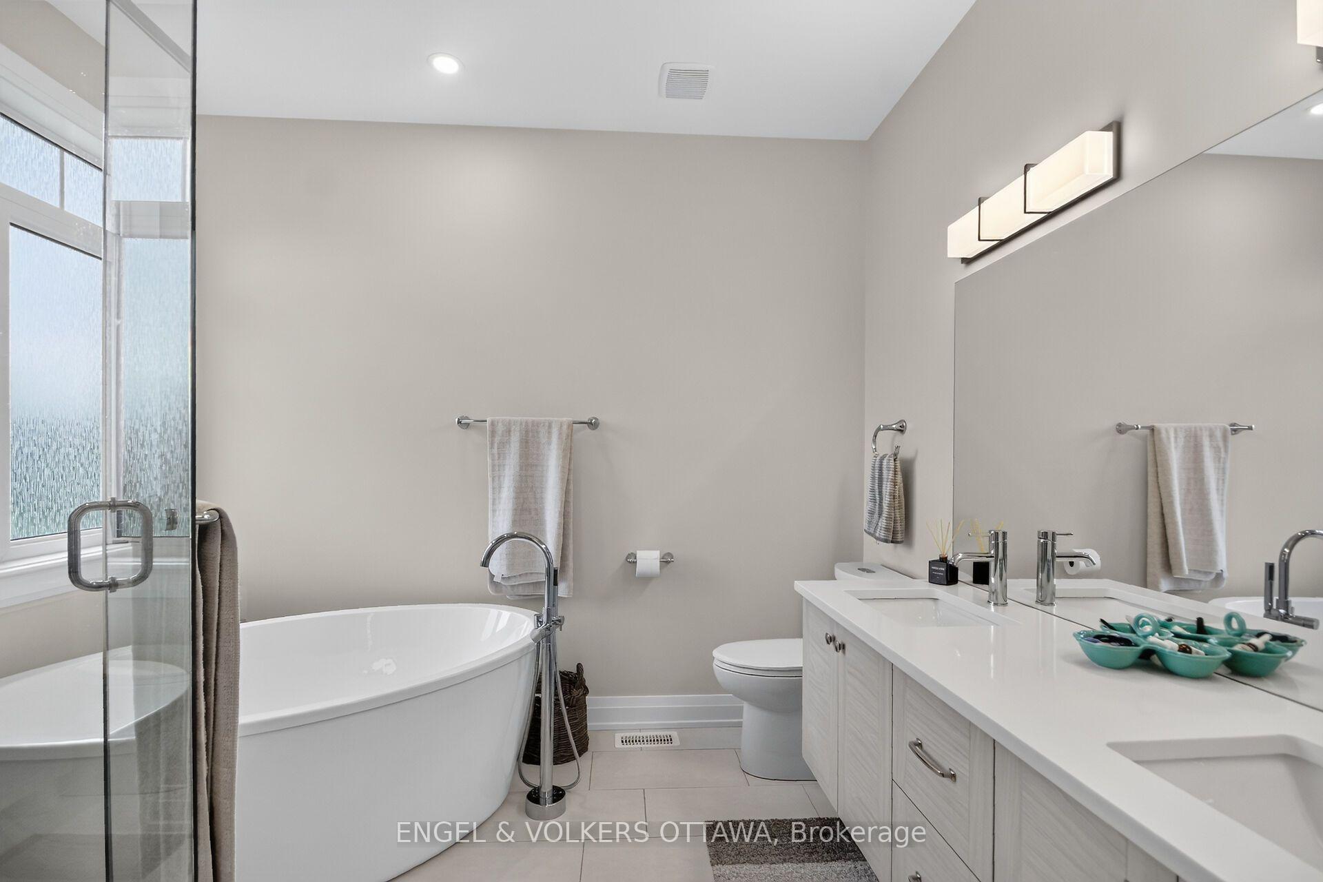 Photo 50 of 100 Lake Trail Road, Ottawa, Greely — HOMEH