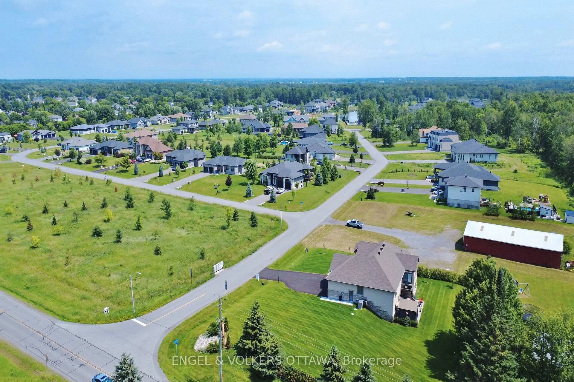 Photo 6 of 100 Lake Trail Road, Ottawa, Greely — HOMEH