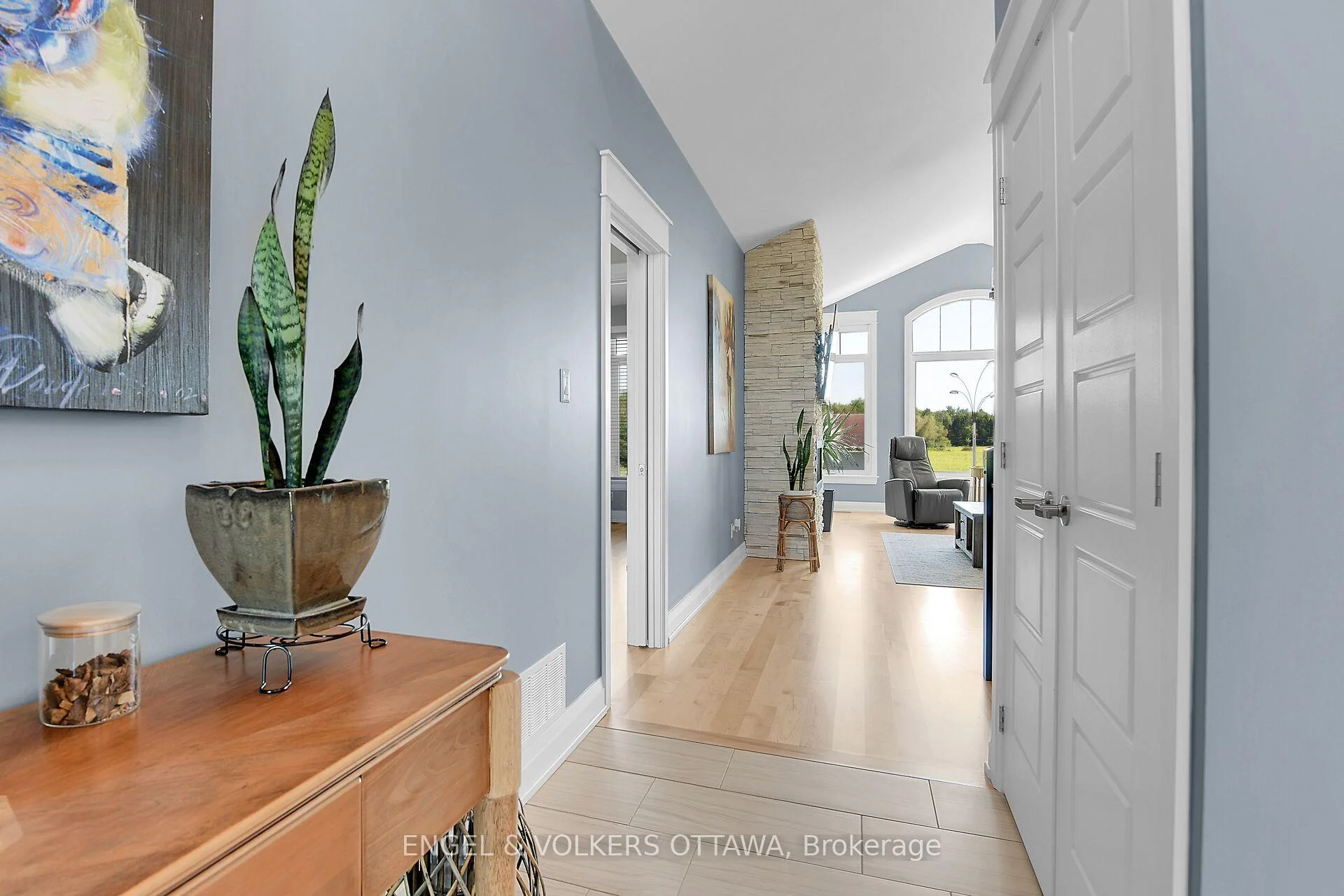Photo 20 of 100 Lake Trail Road, Ottawa, Greely — HOMEH