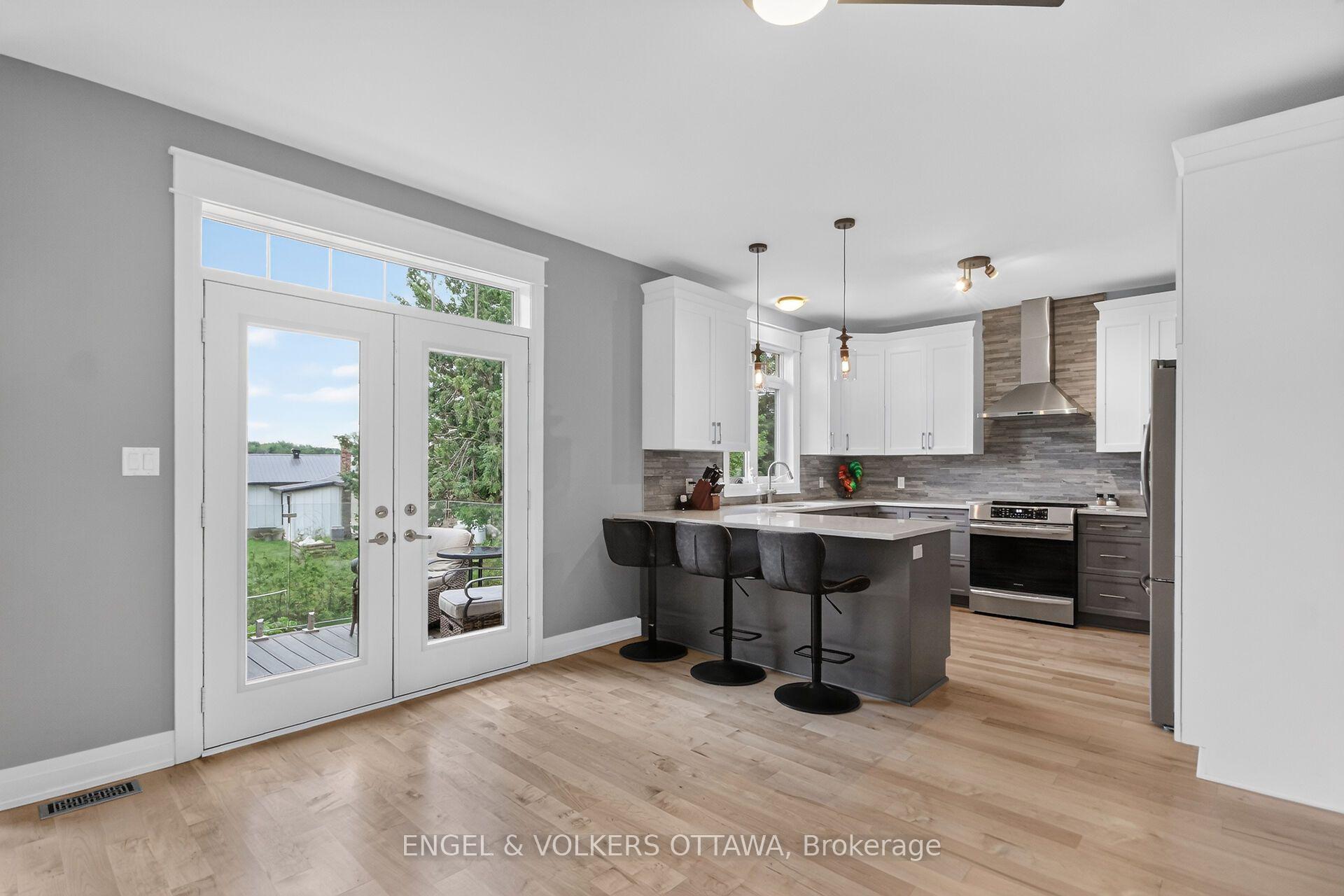 Photo 43 of 100 Lake Trail Road, Ottawa, Greely — HOMEH