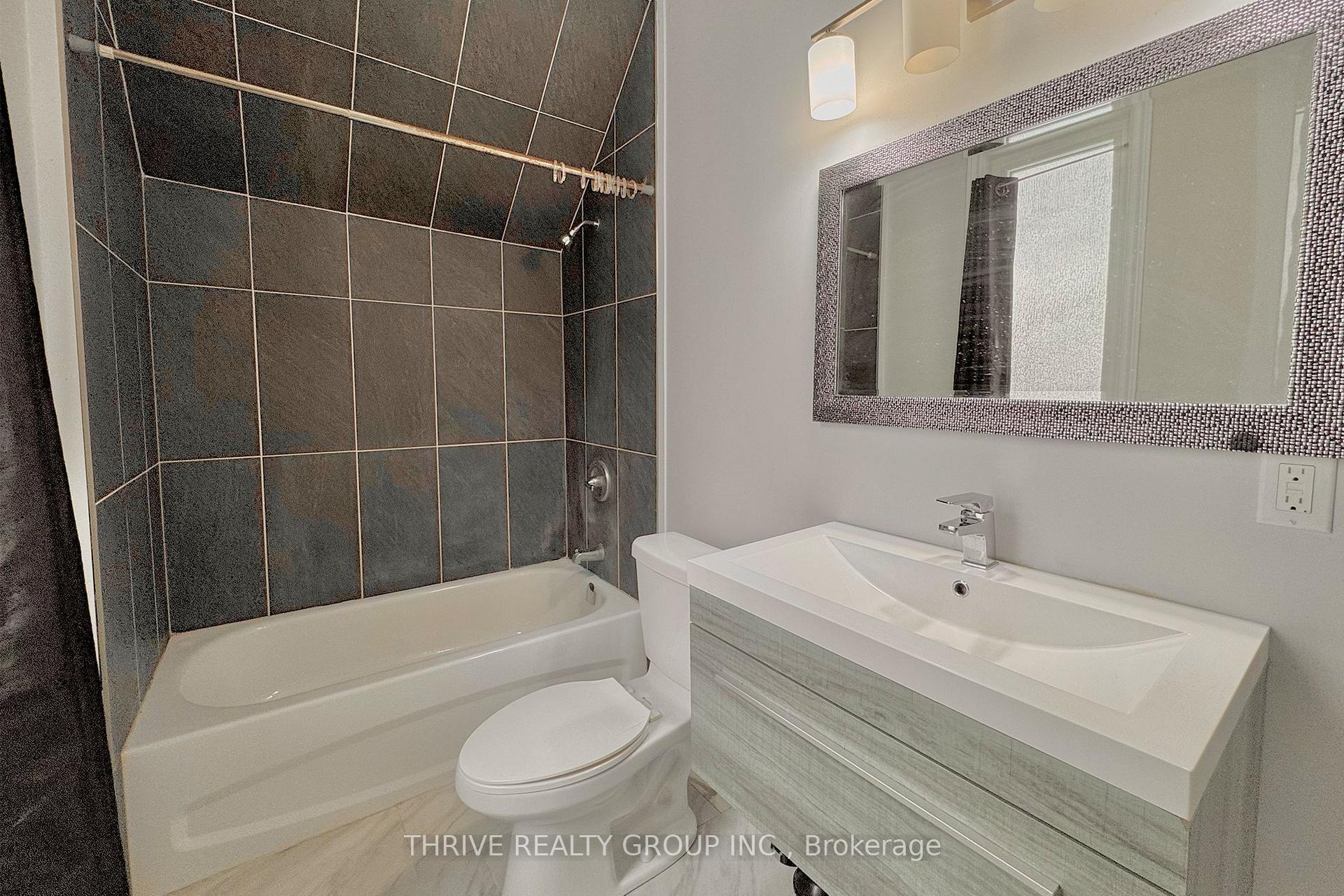 Photo 3 of Unit Upper, 119 McClary Avenue, London, South F — HOMEH