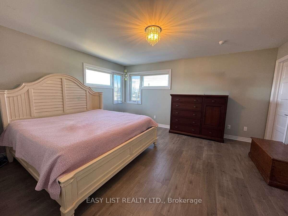 Photo 12 of 306 Belfort Crescent, Cornwall, Cornwall — HOMEH