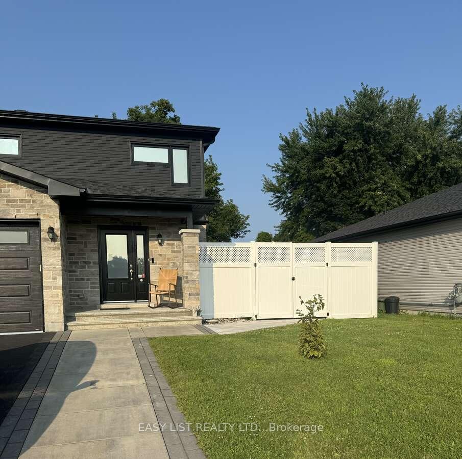 Photo 33 of 306 Belfort Crescent, Cornwall, Cornwall — HOMEH