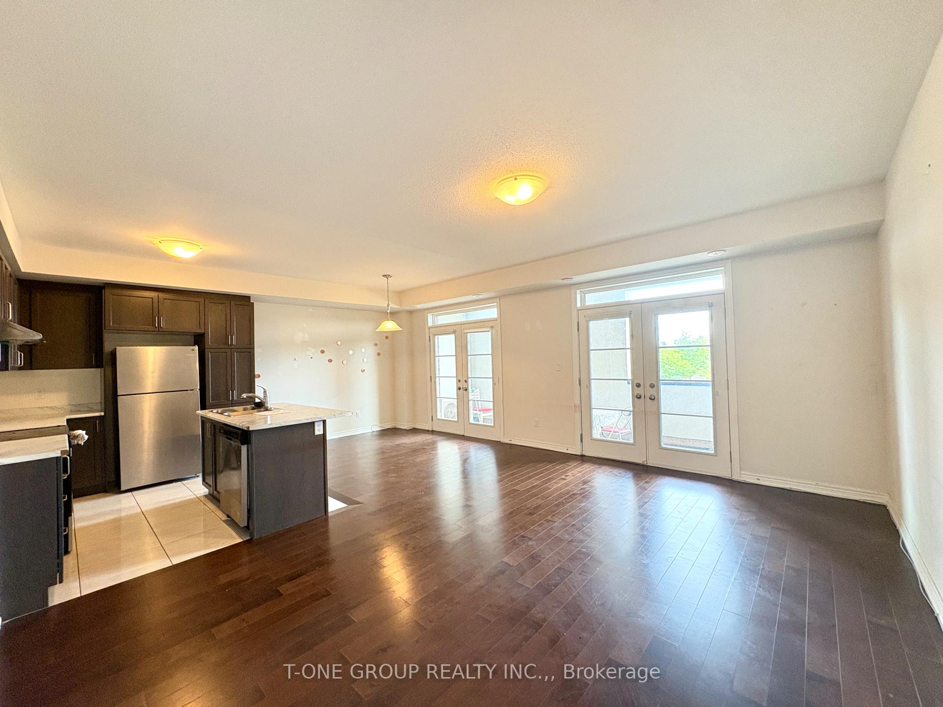 Photo 6 of Unit B, 107 Luzon Avenue, Markham, Box Grove — HOMEH