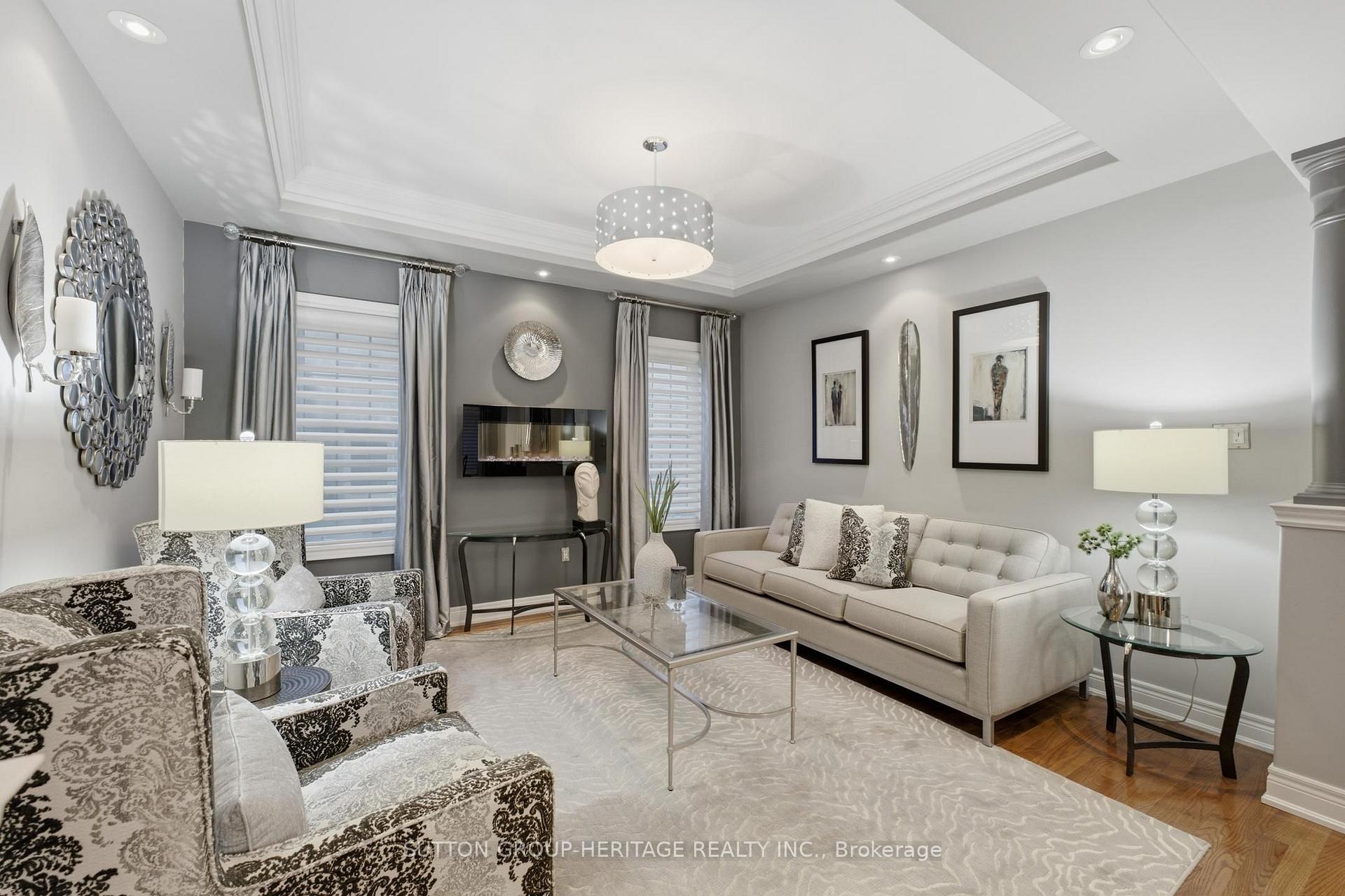 Photo 5 of 131 Queen Filomena Avenue, Vaughan, Patterson — HOMEH