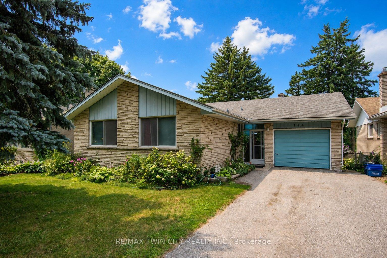 Photo 37 of 124 Carwood Avenue, Kitchener, Rockway — HOMEH