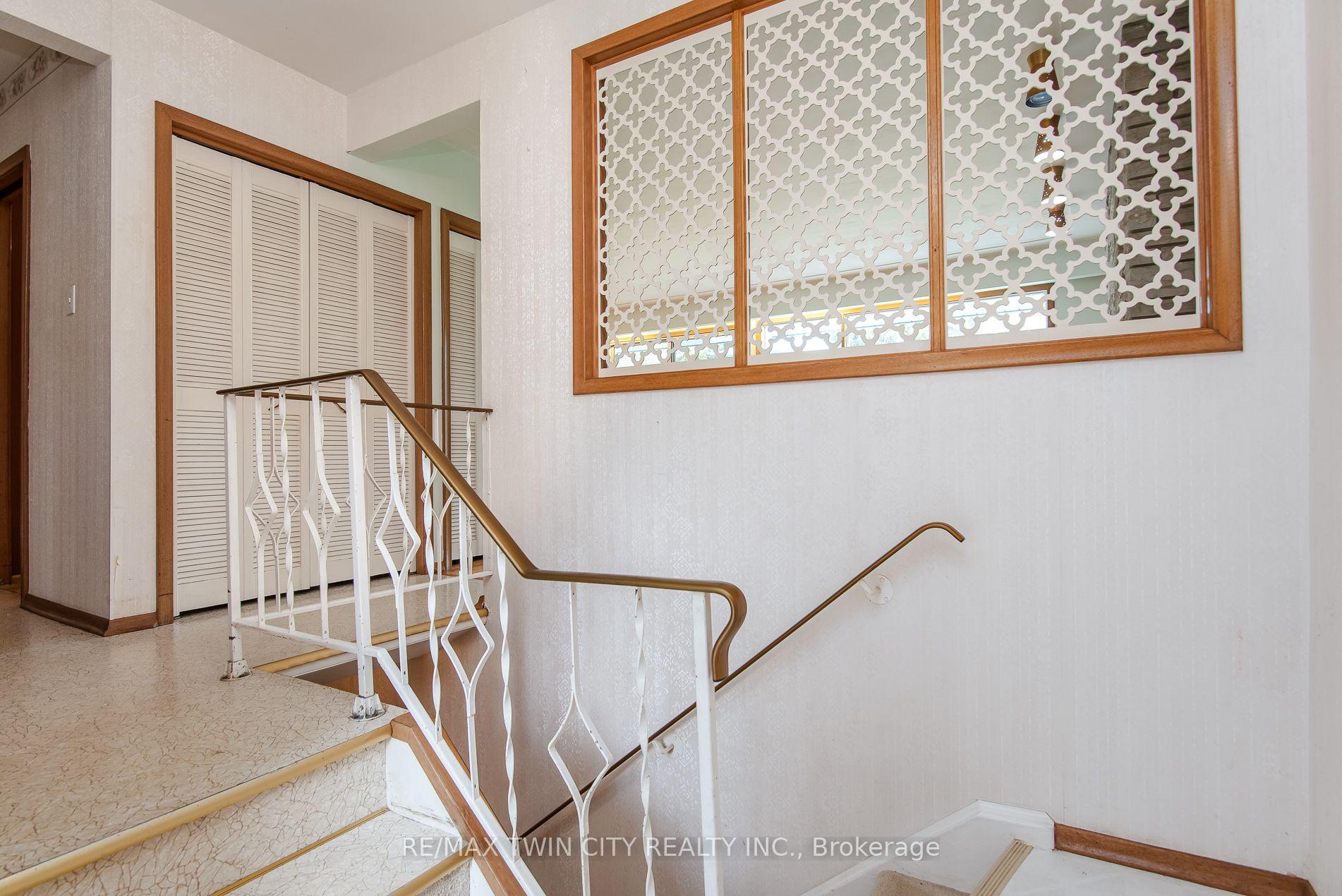 Photo 10 of 124 Carwood Avenue, Kitchener, Rockway — HOMEH