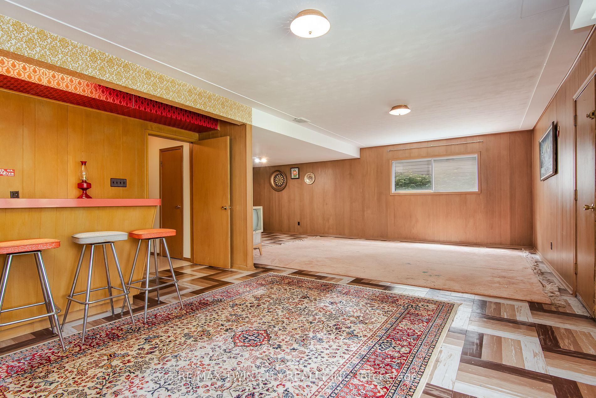 Photo 33 of 124 Carwood Avenue, Kitchener, Rockway — HOMEH