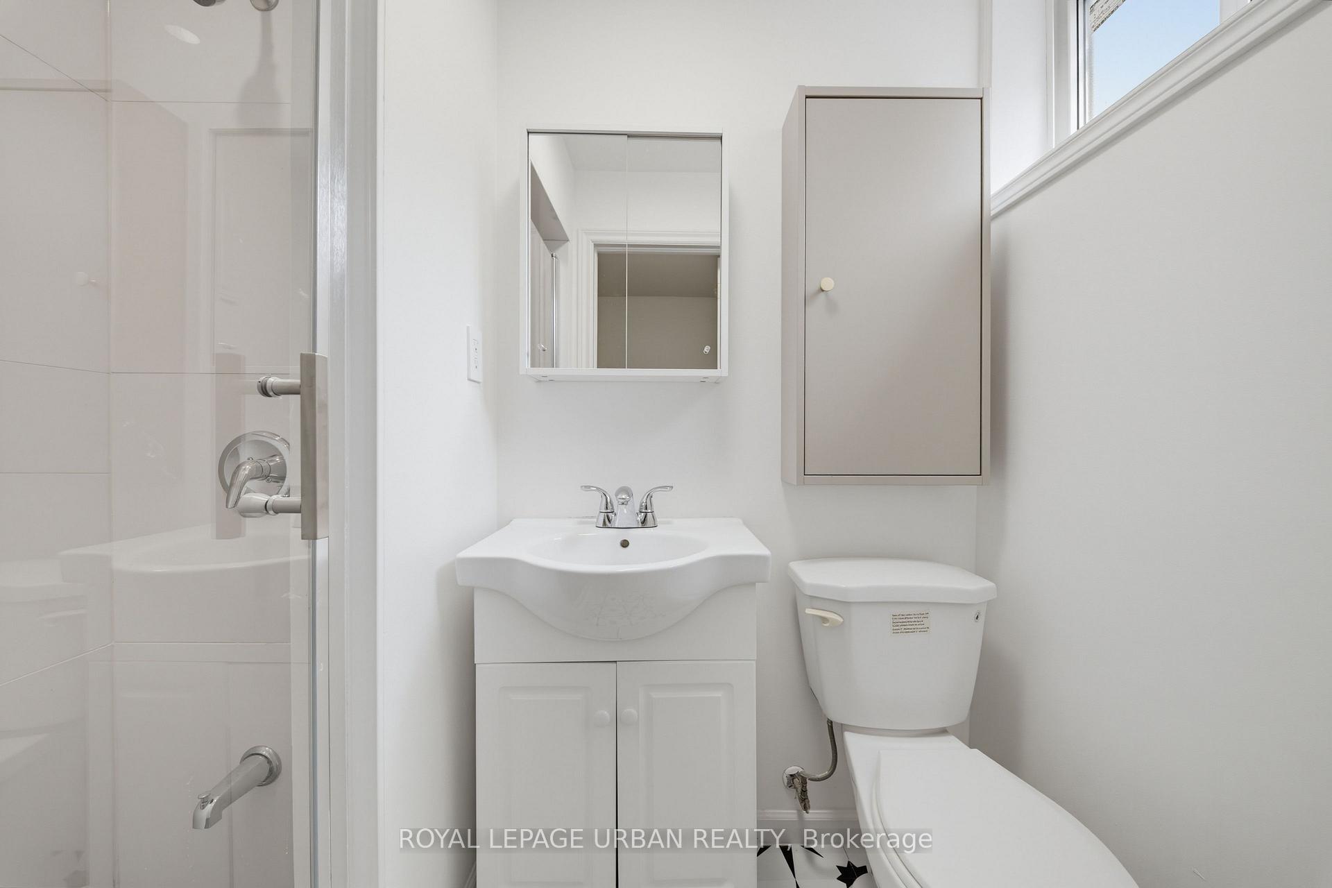 Photo 19 of Unit Basement, 153 Craven Road, Toronto, Greenwood-Coxwell — HOMEH