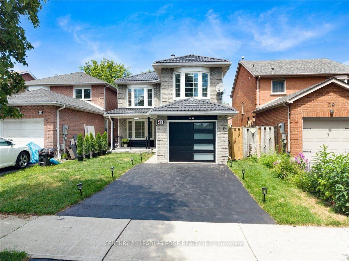 Photo 1 of 41 Graybark Crescent, Scarborough, Highland Creek — HOMEH