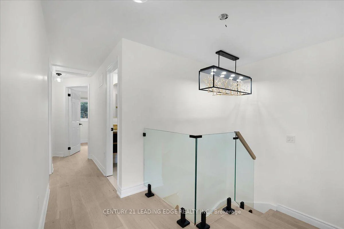 Photo 16 of 41 Graybark Crescent, Scarborough, Highland Creek — HOMEH