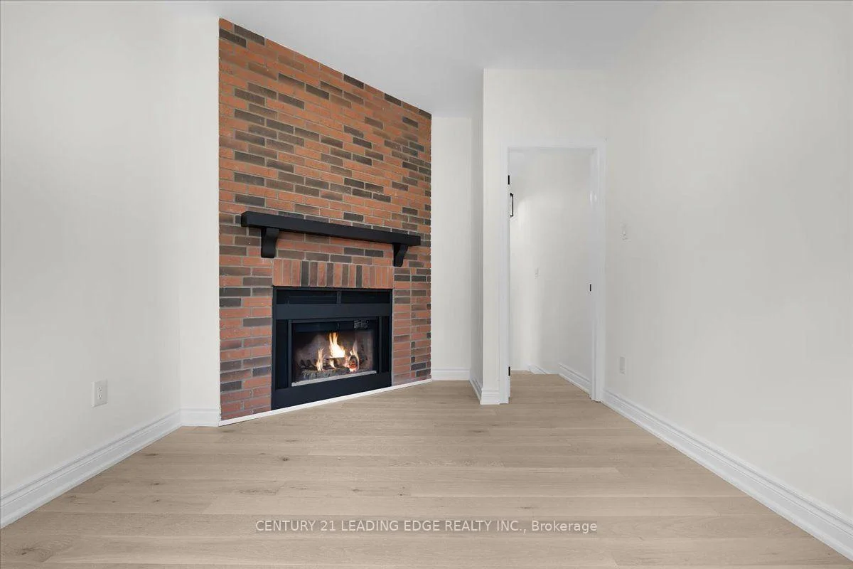 Photo 18 of 41 Graybark Crescent, Scarborough, Highland Creek — HOMEH