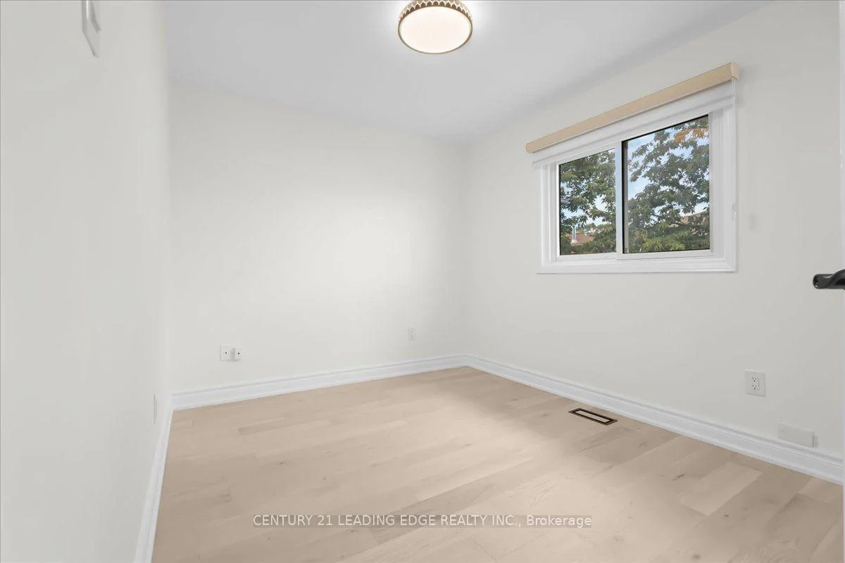 Photo 26 of 41 Graybark Crescent, Scarborough, Highland Creek — HOMEH