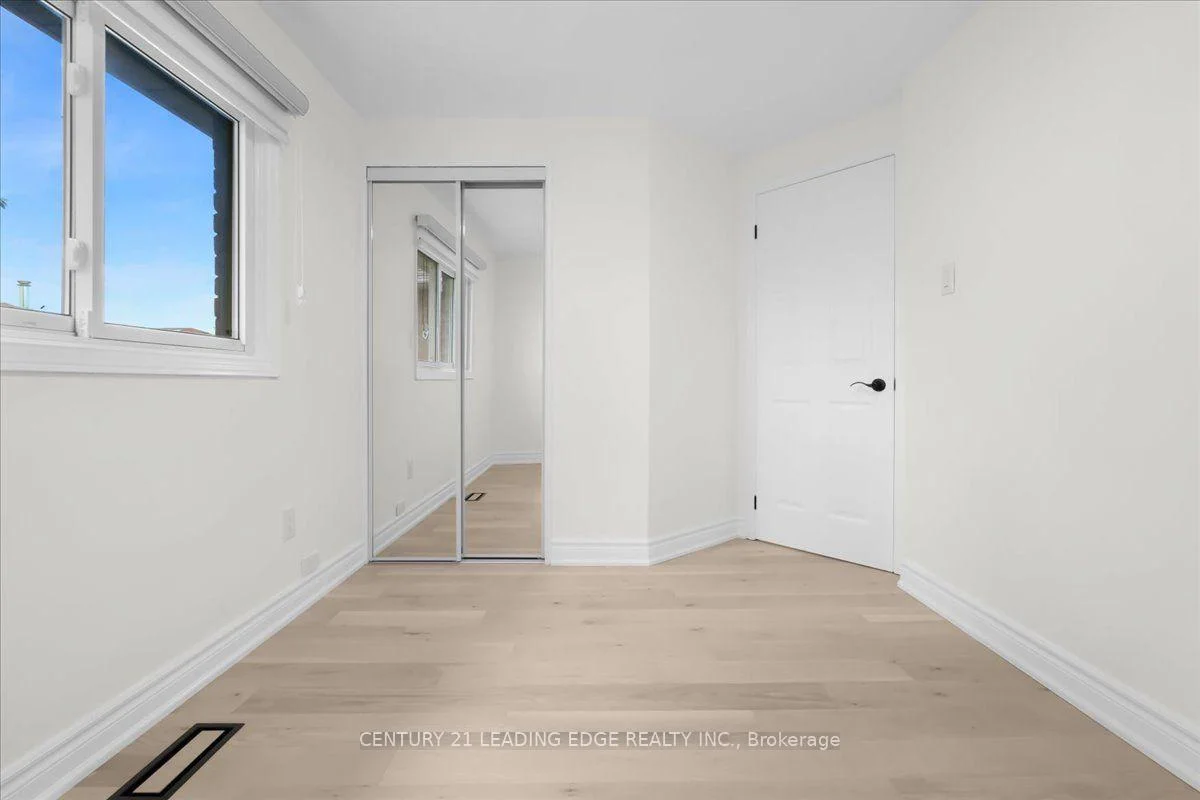 Photo 27 of 41 Graybark Crescent, Scarborough, Highland Creek — HOMEH
