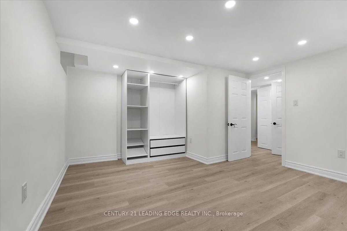 Photo 33 of 41 Graybark Crescent, Scarborough, Highland Creek — HOMEH