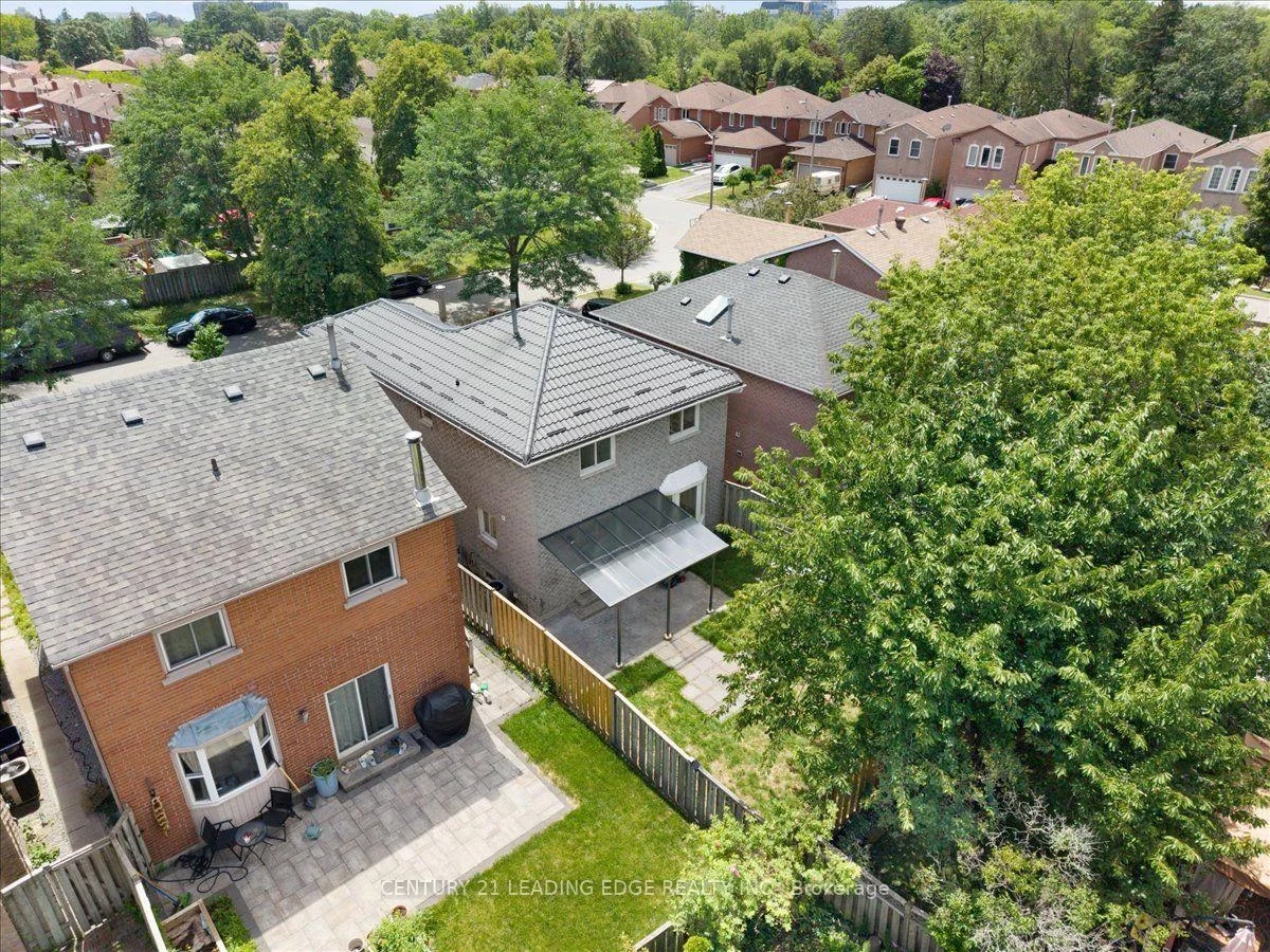 Photo 43 of 41 Graybark Crescent, Scarborough, Highland Creek — HOMEH