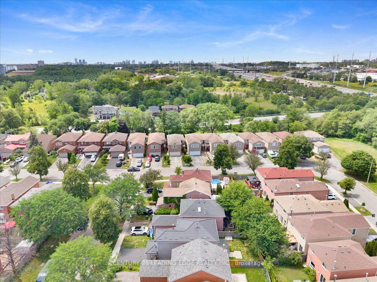 Photo 47 of 41 Graybark Crescent, Scarborough, Highland Creek — HOMEH