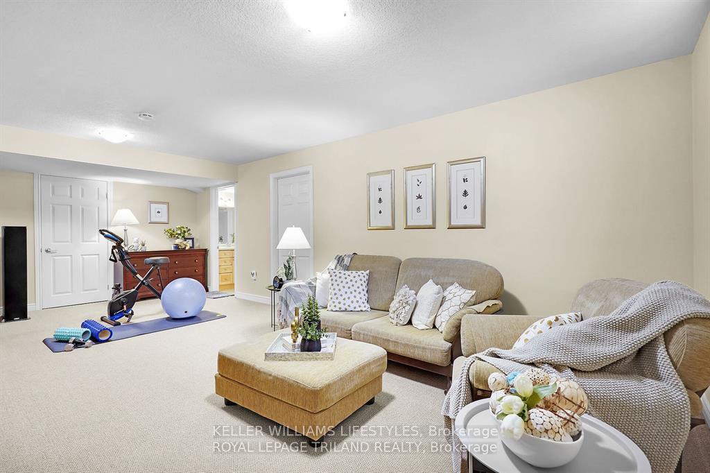 Photo 33 of Unit 173, 600 Hyde Park Road, London, North O — HOMEH
