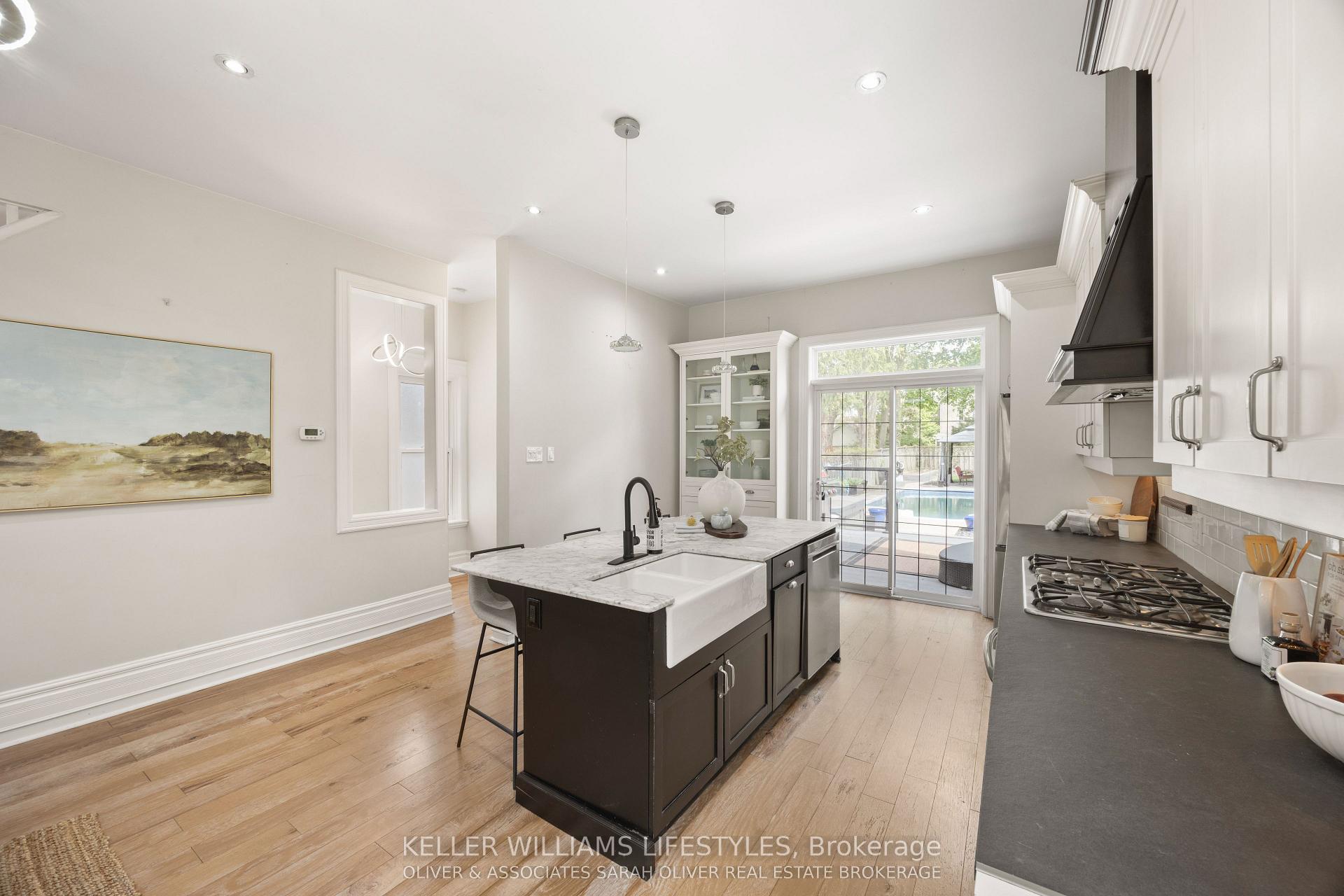 Photo 11 of 28 Renwick Avenue, London, East B — HOMEH