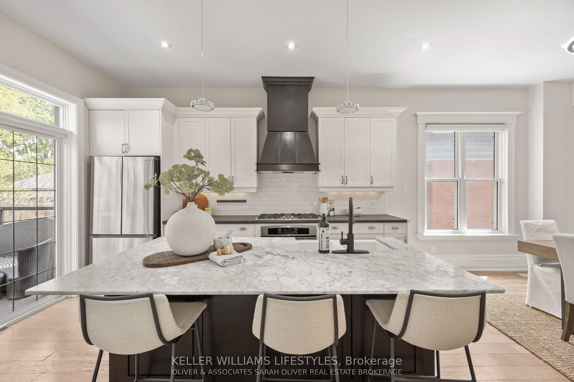 Photo 12 of 28 Renwick Avenue, London, East B — HOMEH