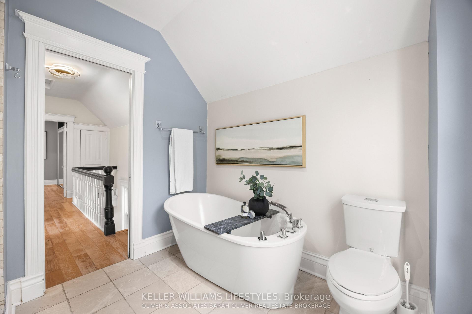 Photo 26 of 28 Renwick Avenue, London, East B — HOMEH